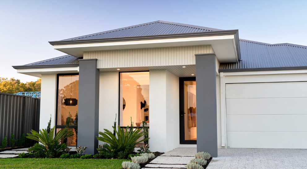 new home build, front of home